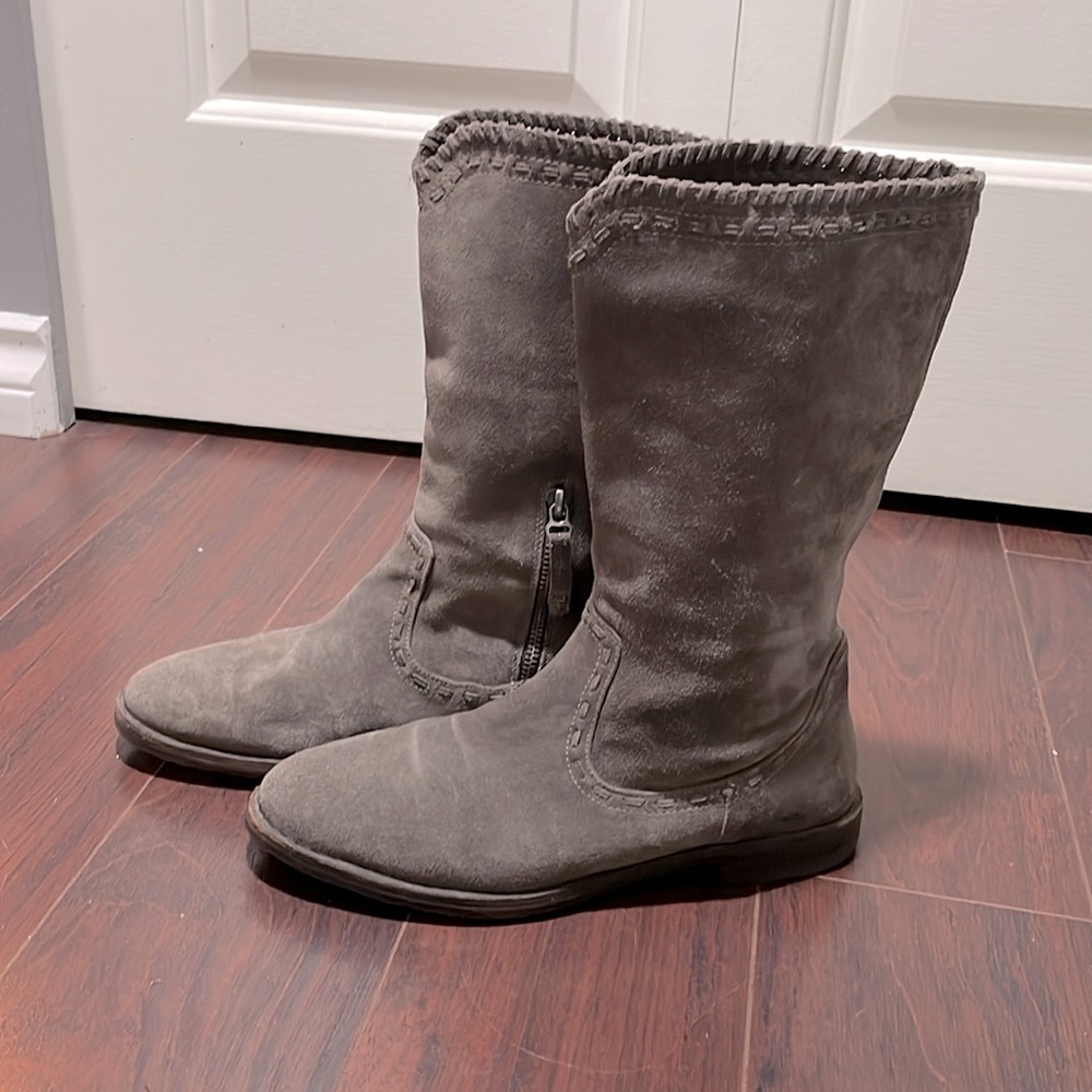 SUNDANCE/TRASK Whipstitch Suede Leather Gray-Taupe Mid Calf Boots